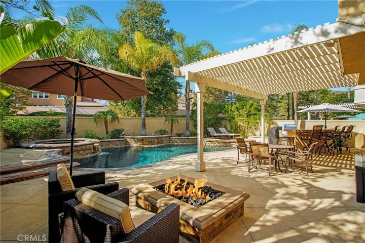 4 Bell Vista, Lake Forest, California 92610