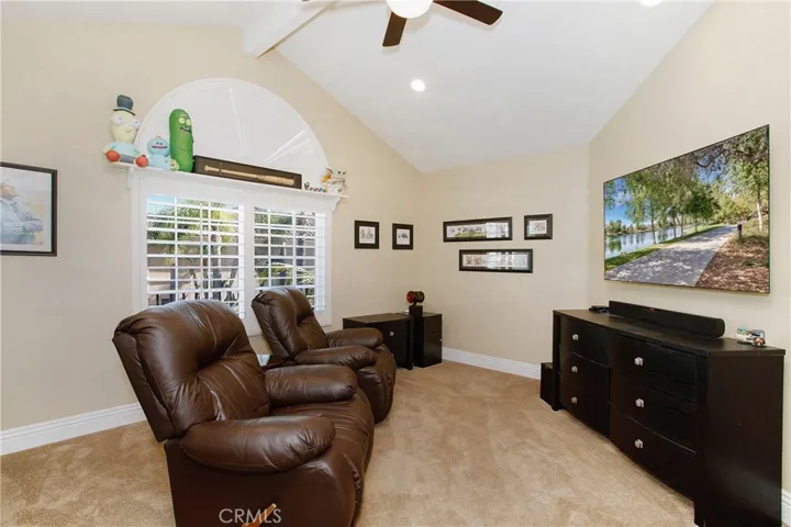 4 Bell Vista, Lake Forest, California 92610