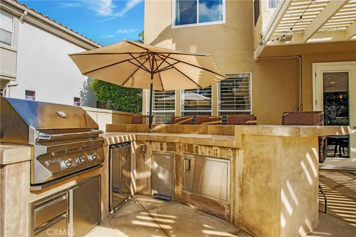 4 Bell Vista, Lake Forest, California 92610