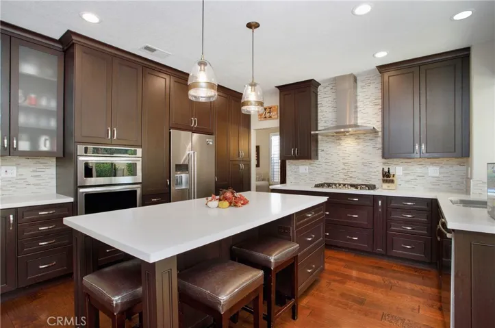 4 Bell Vista, Lake Forest, California 92610
