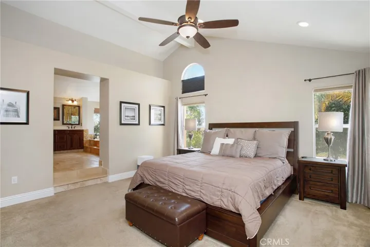4 Bell Vista, Lake Forest, California 92610