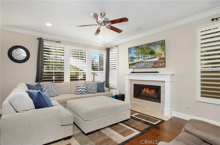 4 Bell Vista, Lake Forest, California 92610