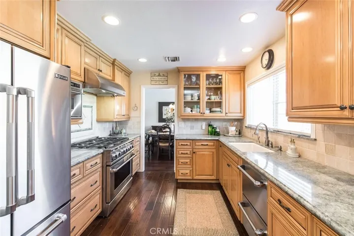 8 Nadine Court, Newbury Park, California 91320