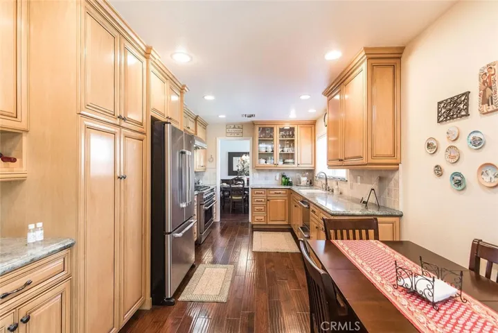 8 Nadine Court, Newbury Park, California 91320