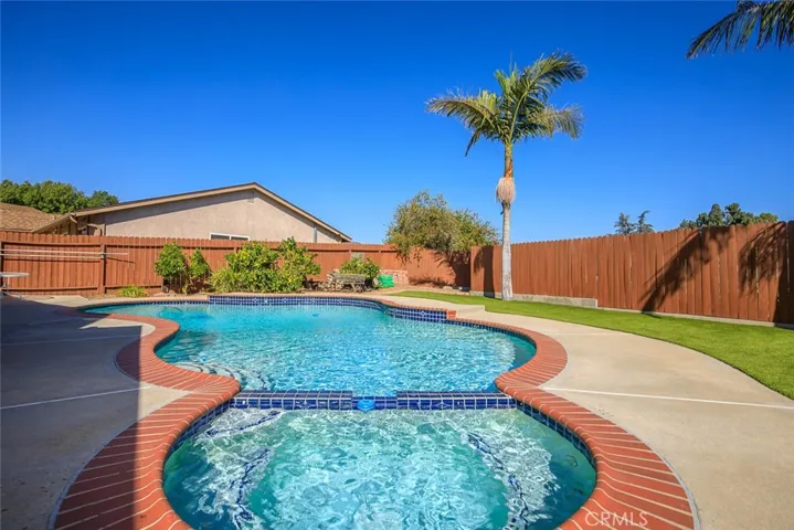 8 Nadine Court, Newbury Park, California 91320