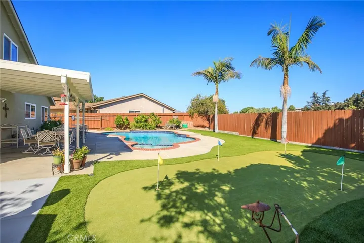 8 Nadine Court, Newbury Park, California 91320
