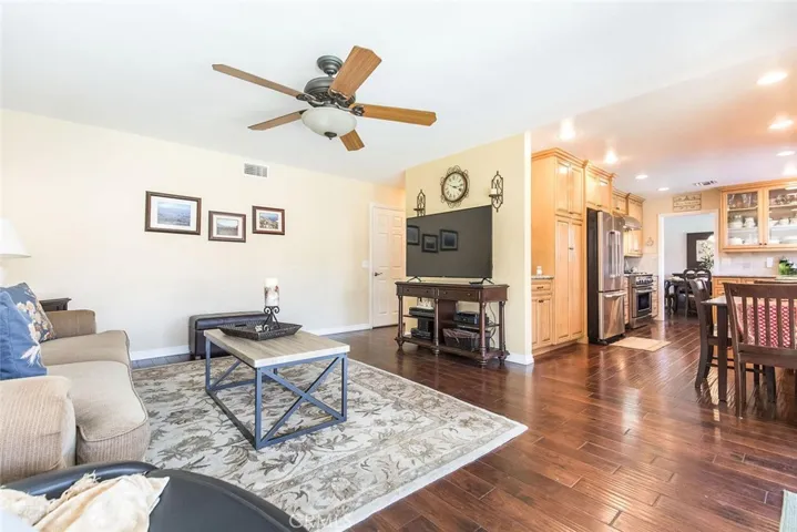 8 Nadine Court, Newbury Park, California 91320