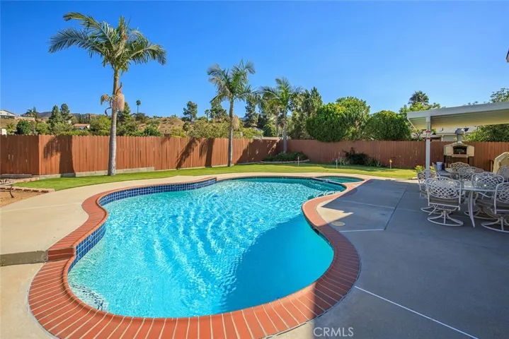8 Nadine Court, Newbury Park, California 91320