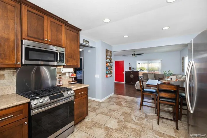 552 Garrett Ave, Chula Vista, California 91910