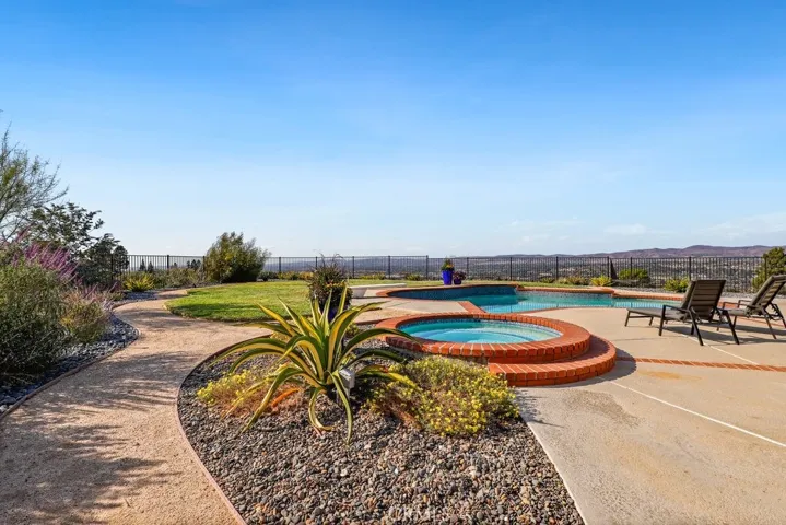 631 S Pathfinder, Anaheim Hills, California 92807