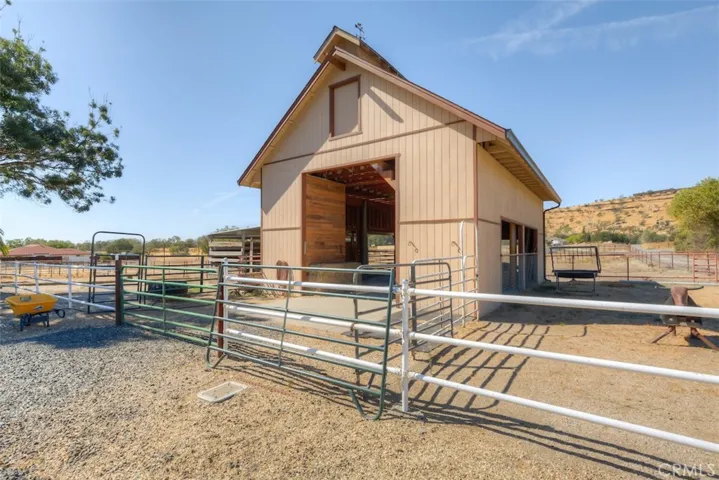 3846 Steamboat Rock Road, Butte Valley, California 95965