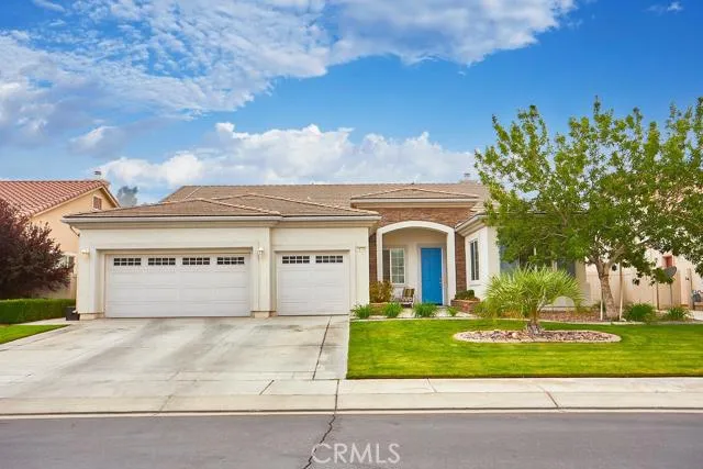 19705 Rosemary Street, Apple Valley, California 92308