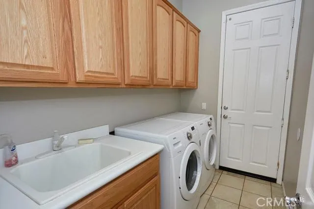 19705 Rosemary Street, Apple Valley, California 92308