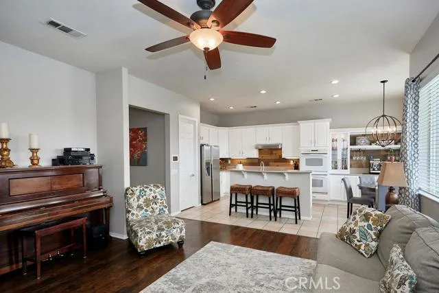 19705 Rosemary Street, Apple Valley, California 92308