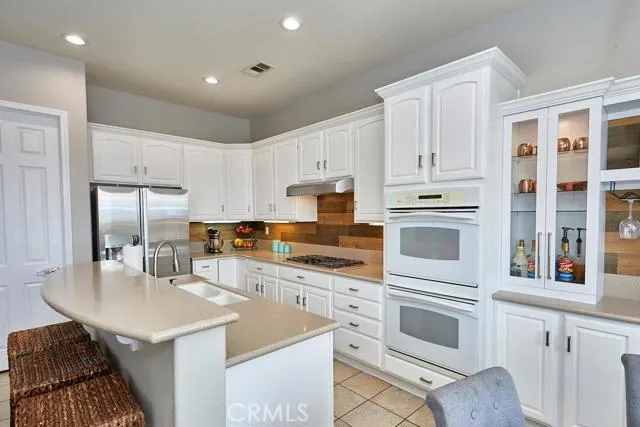 19705 Rosemary Street, Apple Valley, California 92308