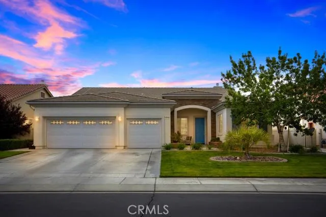 19705 Rosemary Street, Apple Valley, California 92308