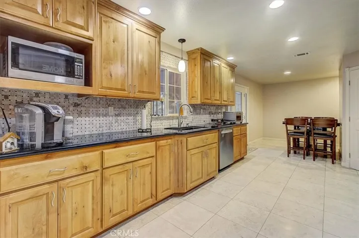 12962 5th Street, Yucaipa, California 92399