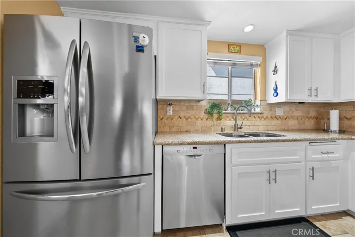 Stainless appliances, Bosch dishwasher