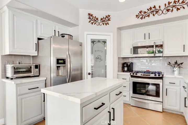 14029 Dove Canyon Drive, Riverside, California 92503