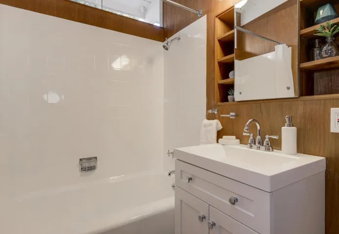 , Palo Alto, California 94306