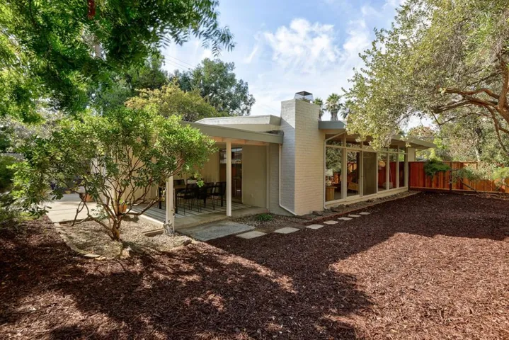 , Palo Alto, California 94306