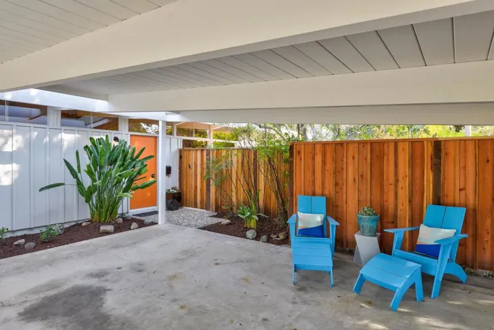 , Palo Alto, California 94306