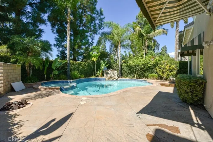 27 Bristlecone, Irvine, California 92620