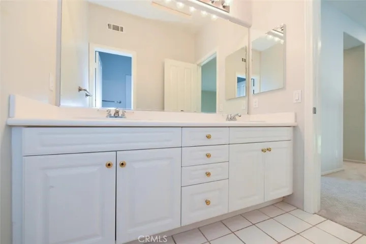 27 Bristlecone, Irvine, California 92620