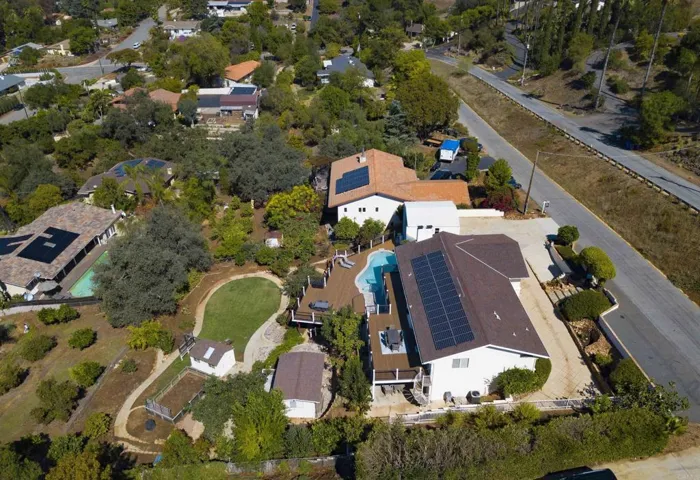 3529 Laurashawn Lane, Escondido, California 92026