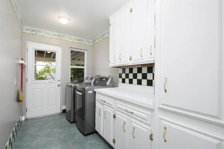 3529 Laurashawn Lane, Escondido, California 92026