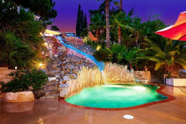 4304 Beverly Drive, La Mesa, California 91941