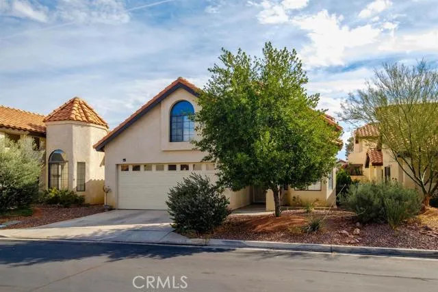 19249 Palm Way, Apple Valley, California 92308