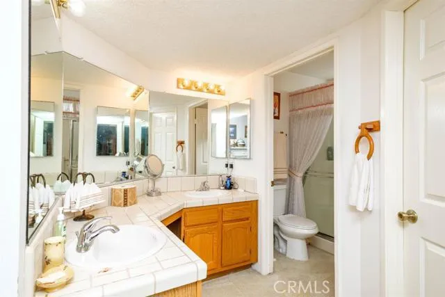 19249 Palm Way, Apple Valley, California 92308