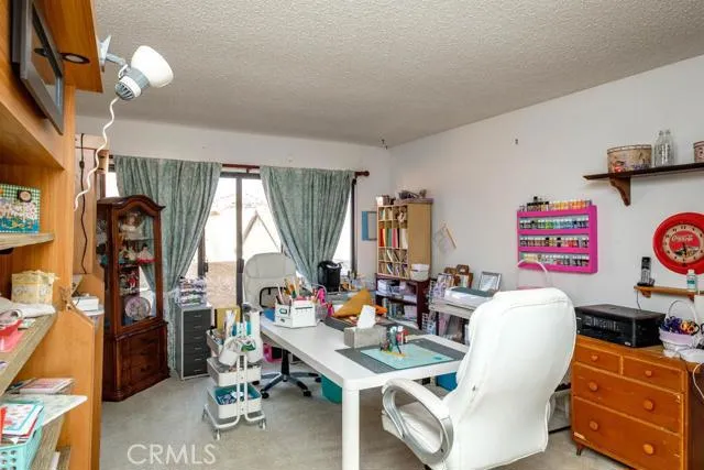 19249 Palm Way, Apple Valley, California 92308
