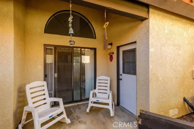 19249 Palm Way, Apple Valley, California 92308