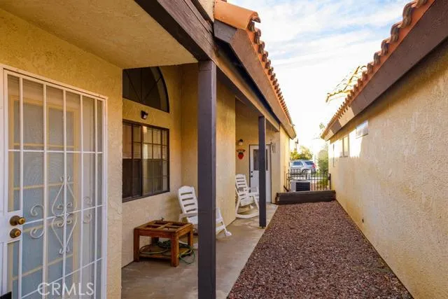 19249 Palm Way, Apple Valley, California 92308