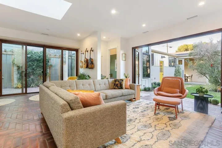 3548 Wilcox St., San Diego, California 92106
