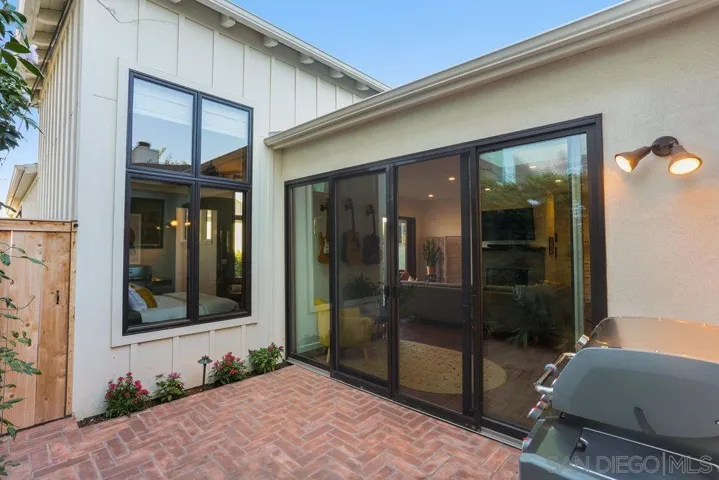 3548 Wilcox St., San Diego, California 92106