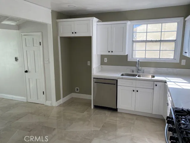 14035 Glenn Drive, Whittier, California 90605