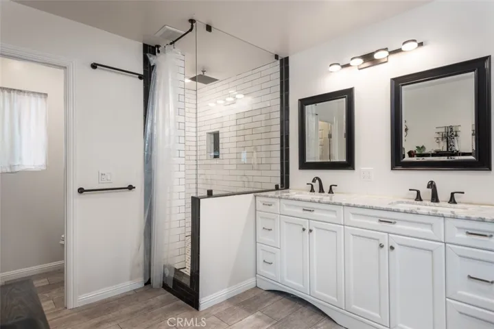 276 Esther Street, Costa Mesa, California 92627