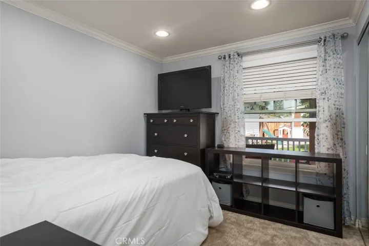 276 Esther Street, Costa Mesa, California 92627