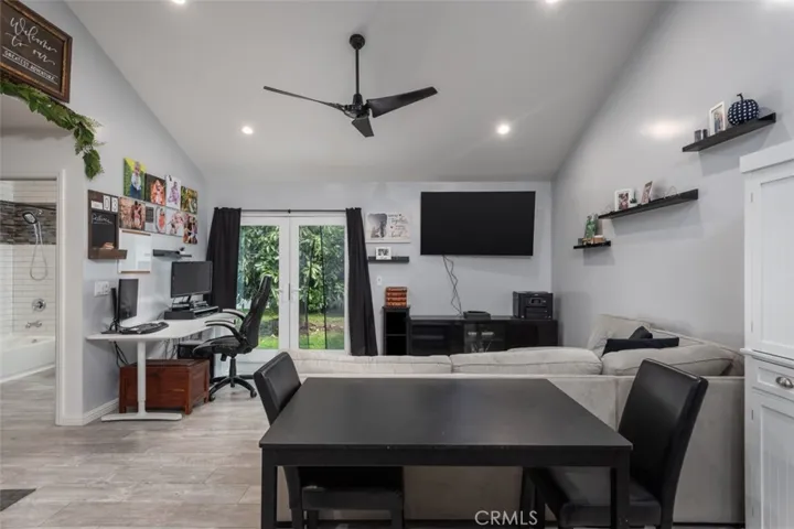 276 Esther Street, Costa Mesa, California 92627