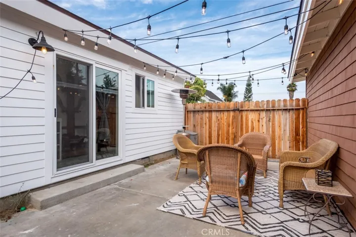 276 Esther Street, Costa Mesa, California 92627