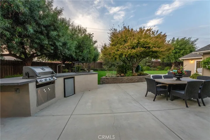 345 Clubhouse Drive, Santa Maria, California 93455