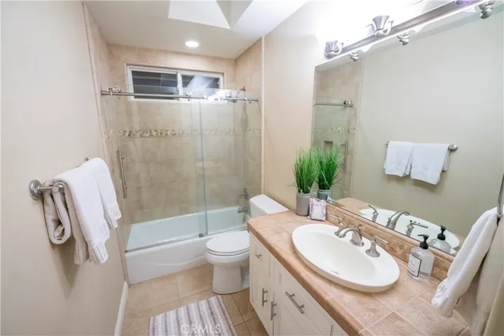 345 Clubhouse Drive, Santa Maria, California 93455