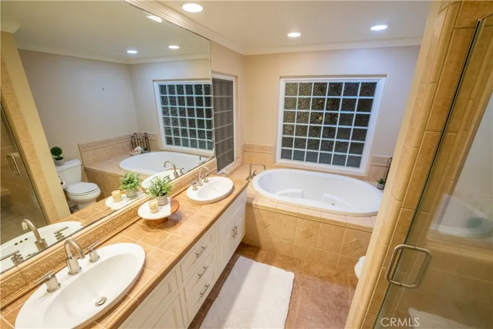 345 Clubhouse Drive, Santa Maria, California 93455