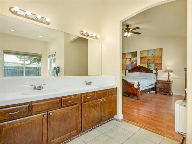 10581 N Meridian Avenue, Fresno, California 93730