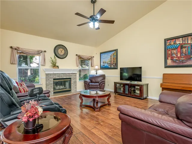 10581 N Meridian Avenue, Fresno, California 93730