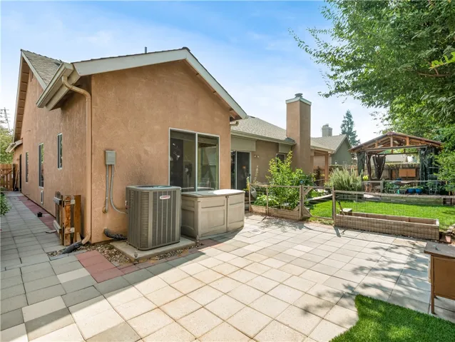 10581 N Meridian Avenue, Fresno, California 93730