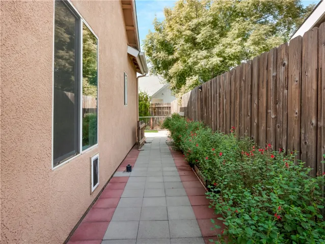 10581 N Meridian Avenue, Fresno, California 93730